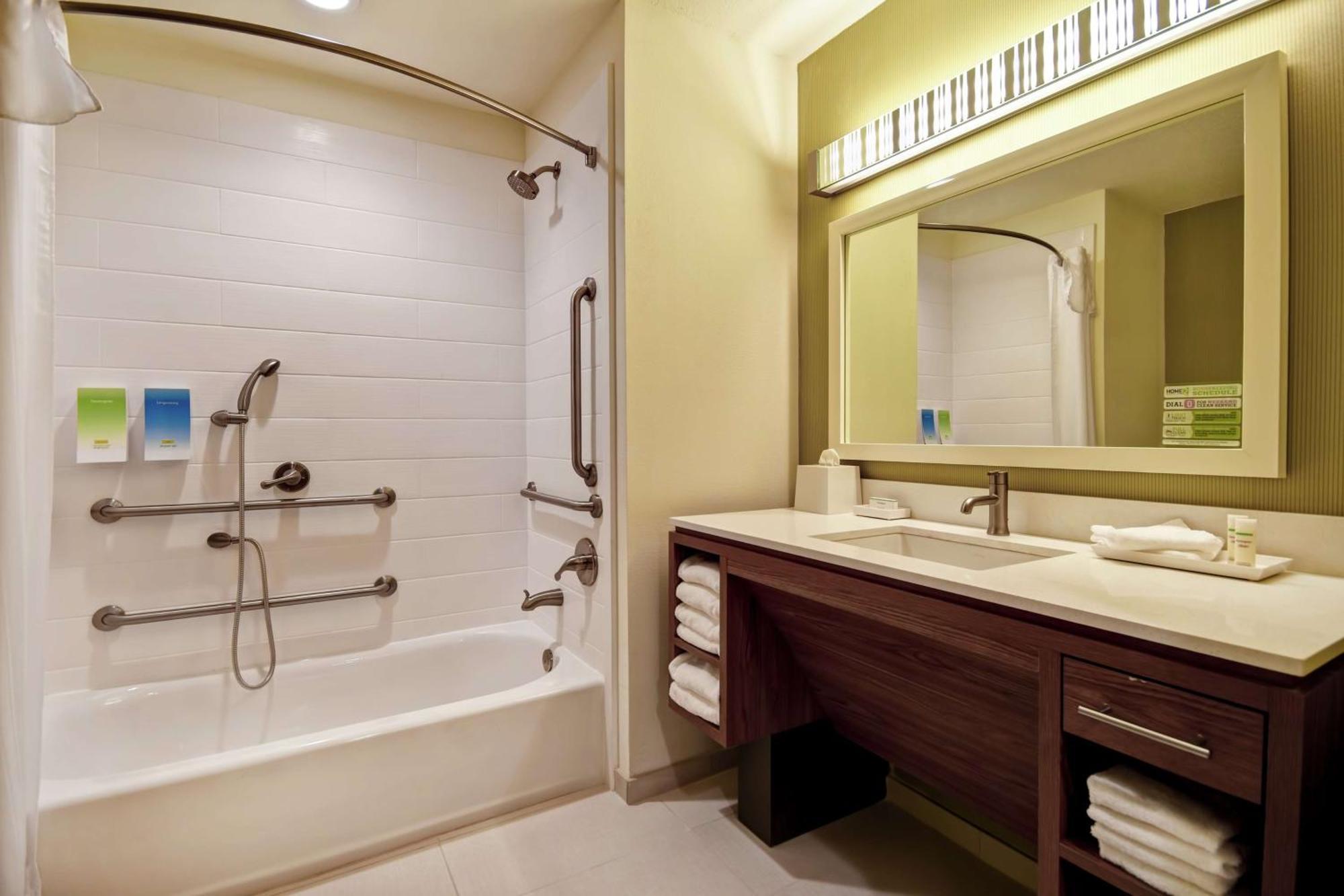 Home2 By Hilton Nashville 3*
